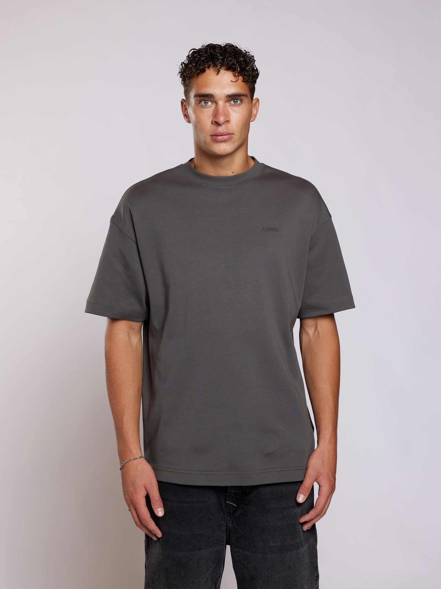 AEDEN Mickey T-Shirt - Dark Shadow