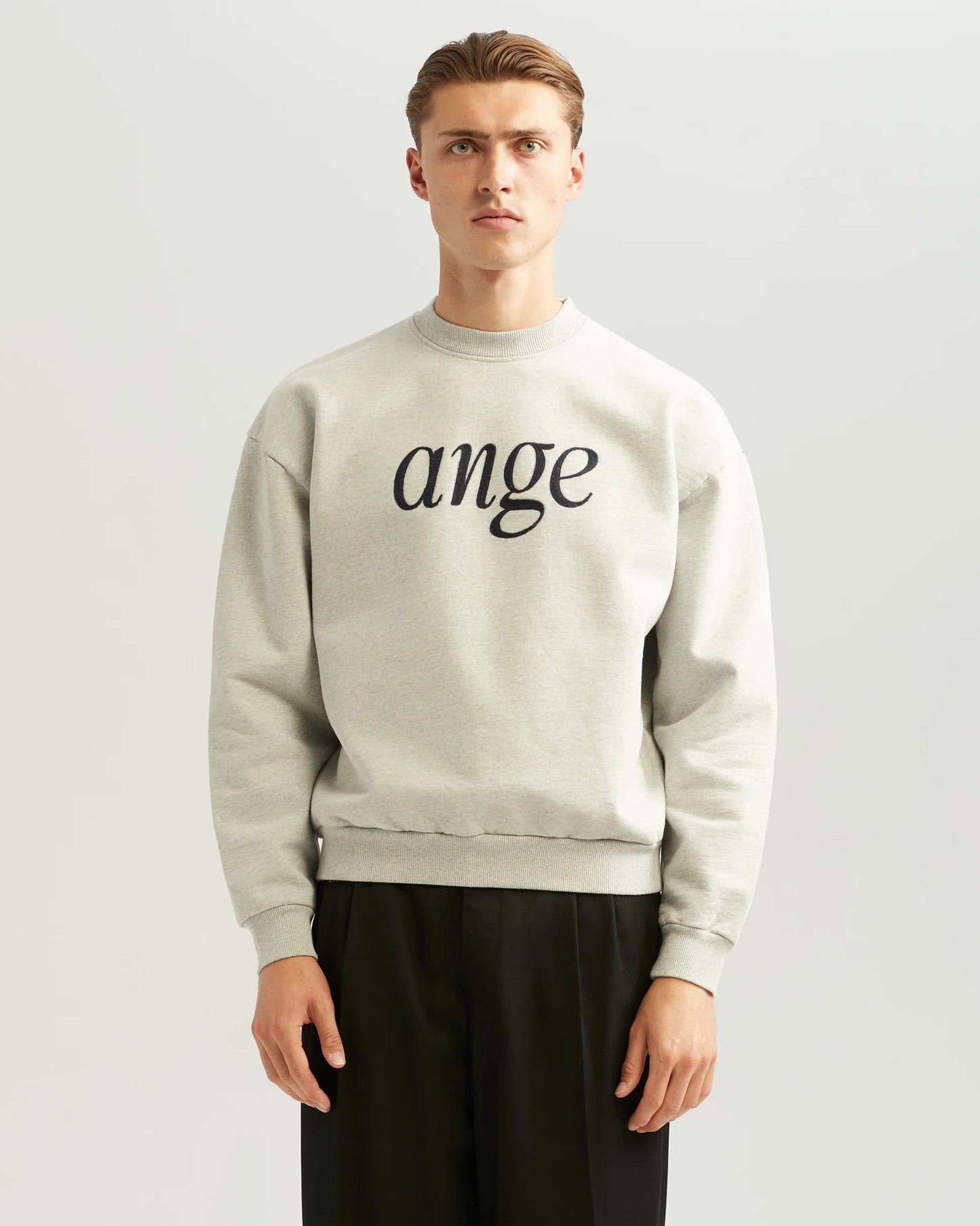 ANGE PROJECTS | LOGO SWEATER - GREY