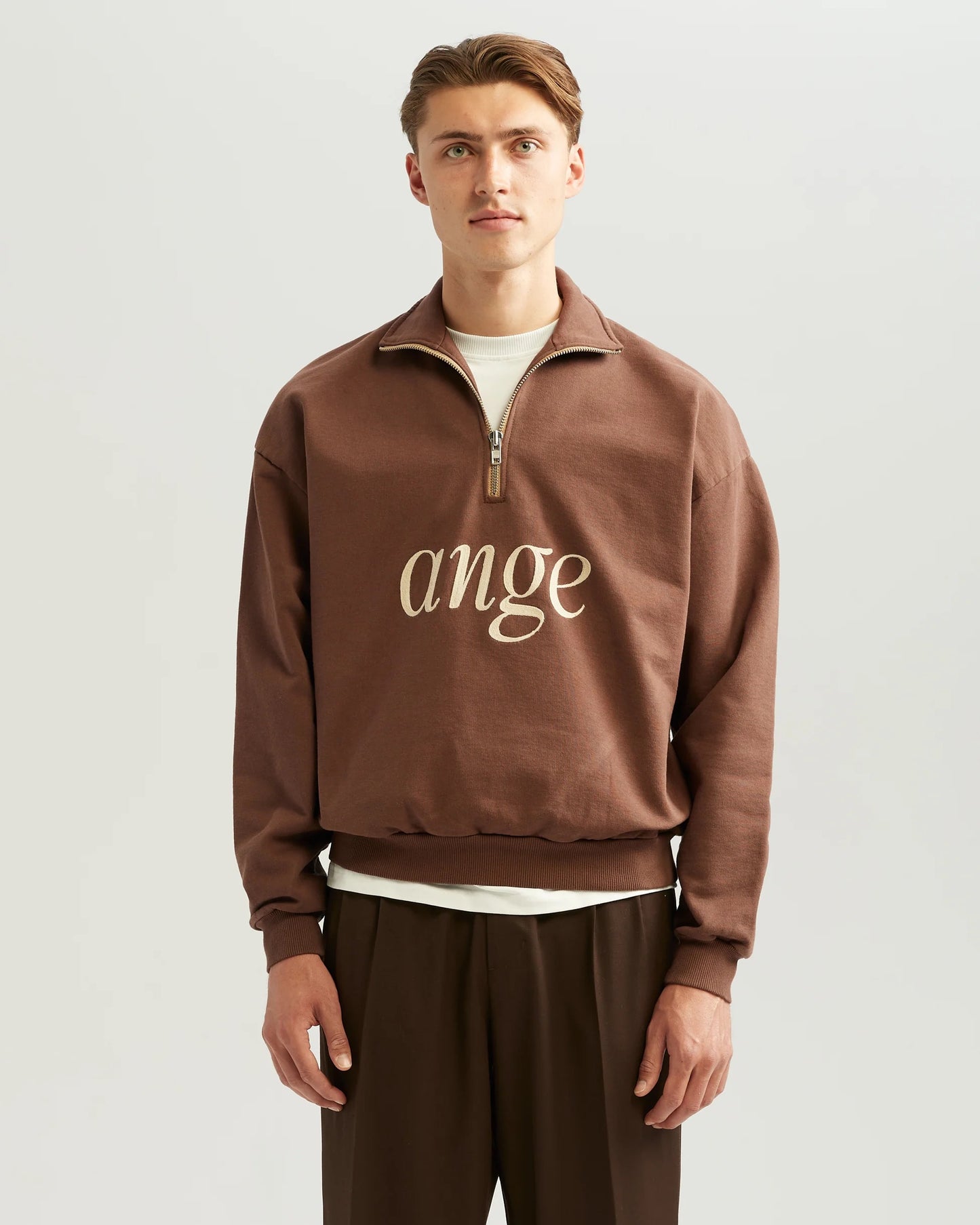 ANGE PROJECTS | ZIPPED ROLL-NECK SWEATER - BROWN