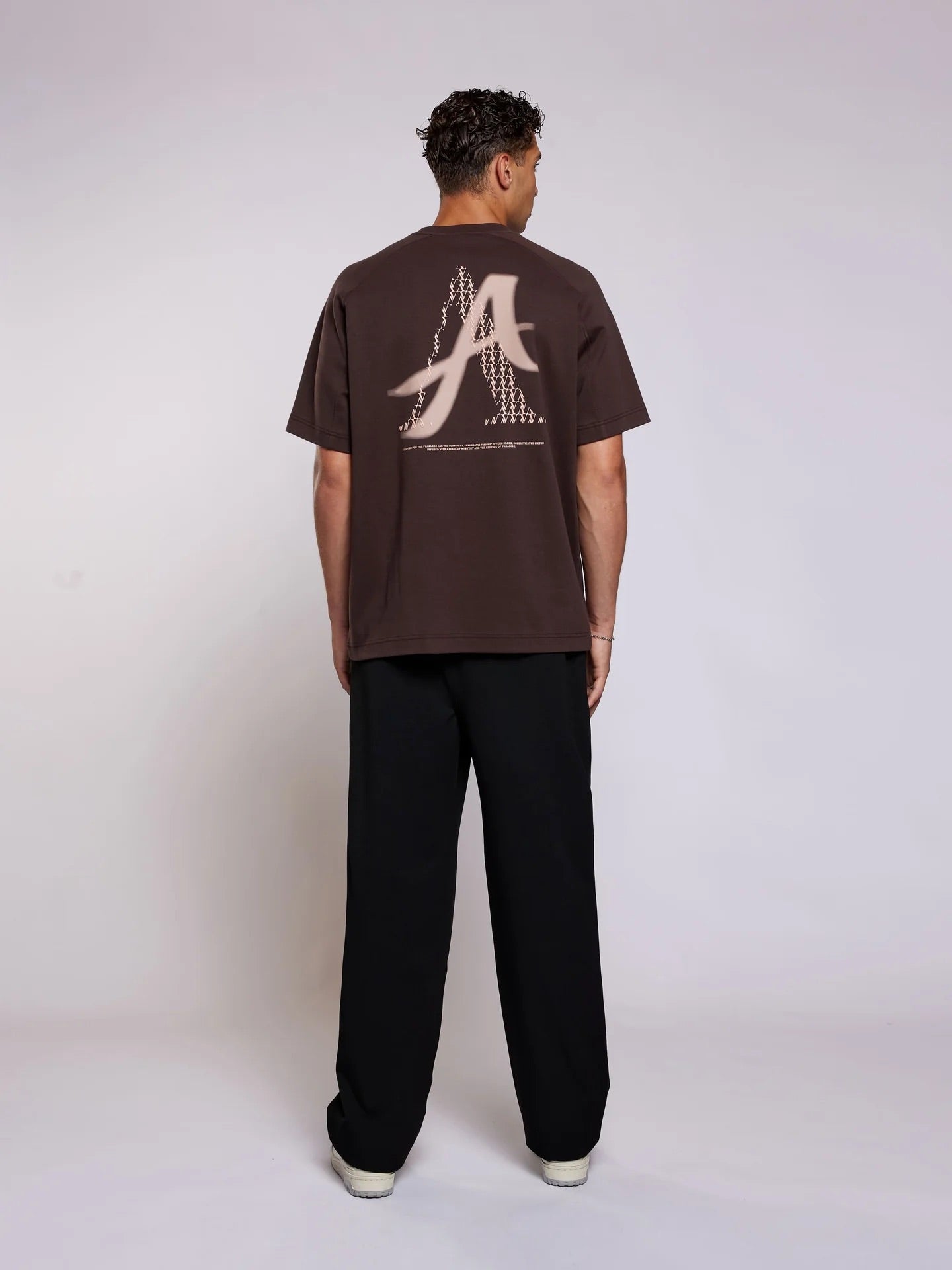 AEDEN | YONO TEE - GANACHE