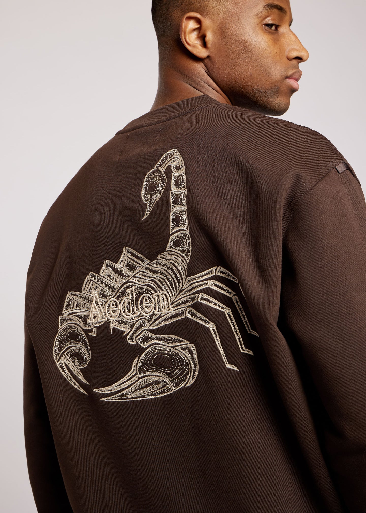 AEDEN | SCORPIO SWEATER - GANACHE