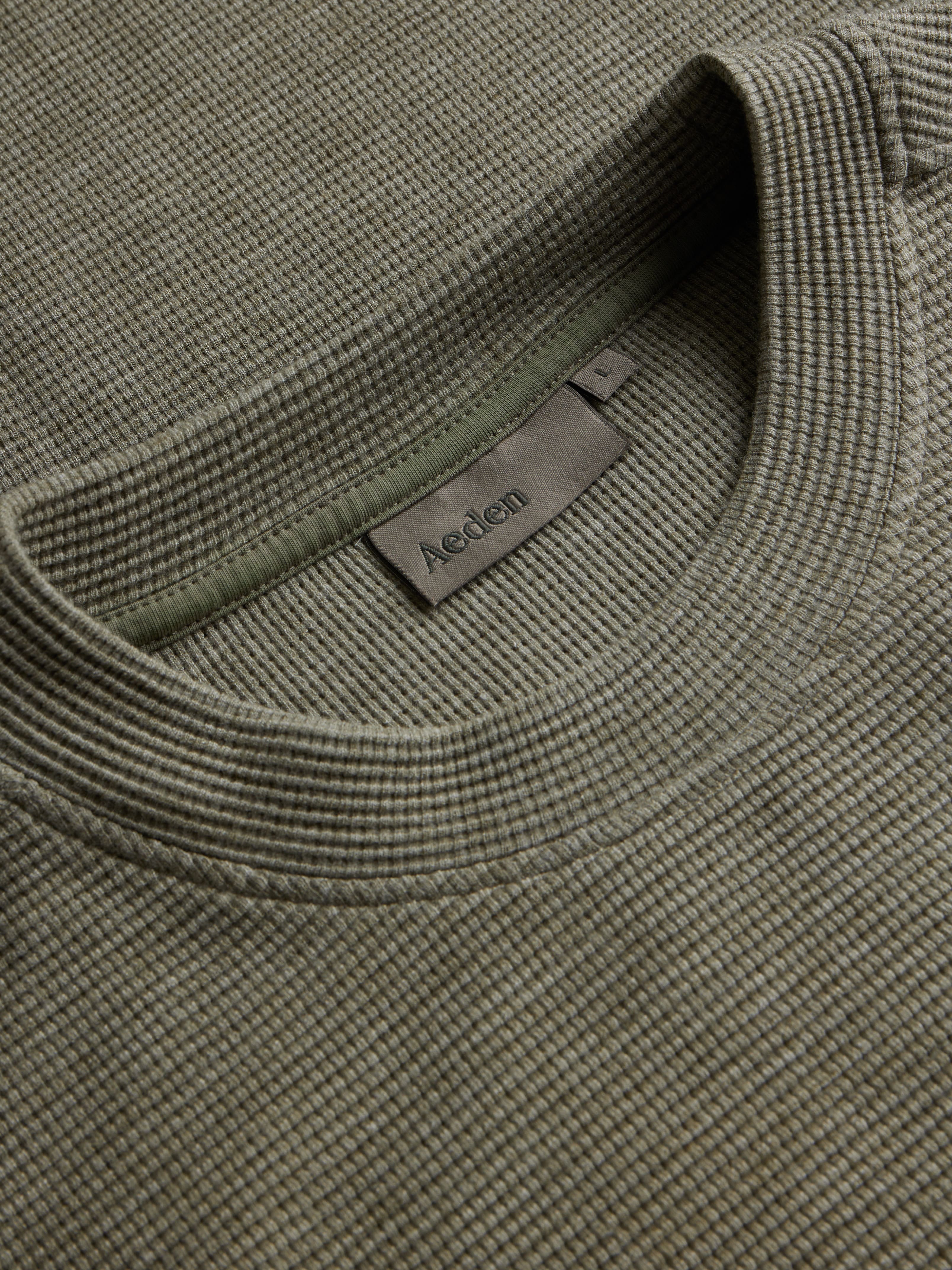 AEDEN | Joon TEE - VETIVER