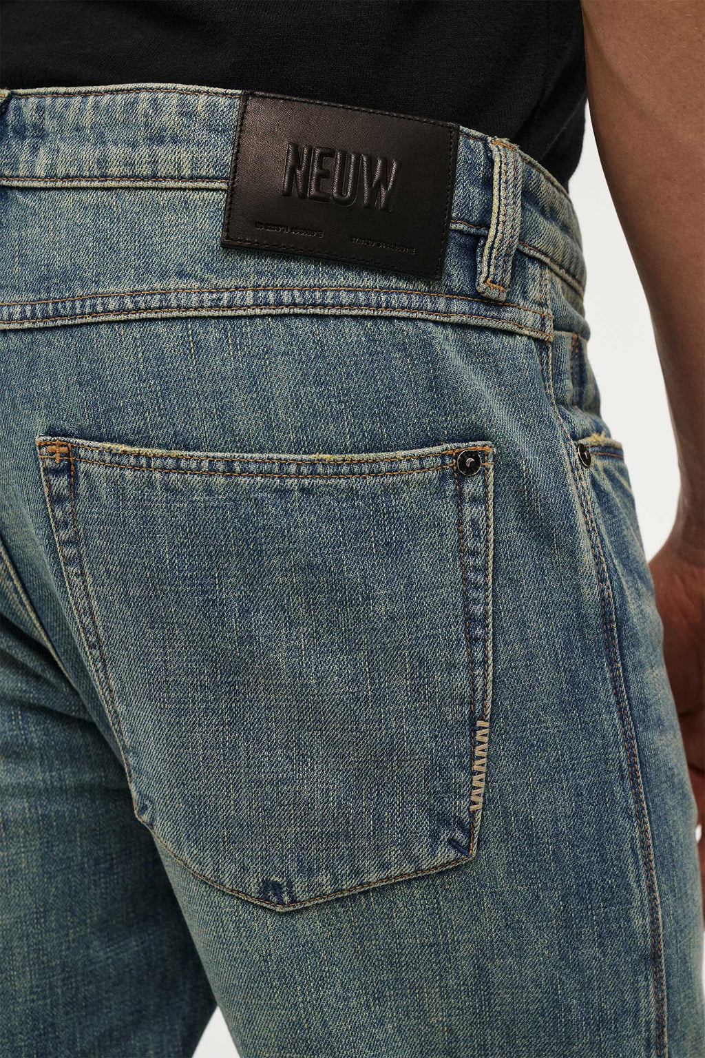 NEUW Rebel Straight Arc