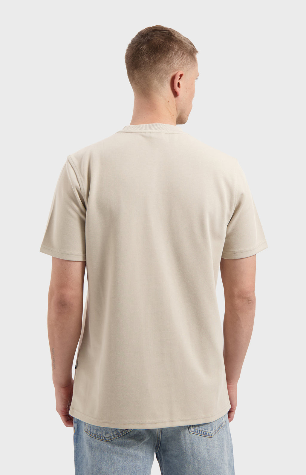 LAW OF THE SEA Outcrop Basic Tee - Feather Grey