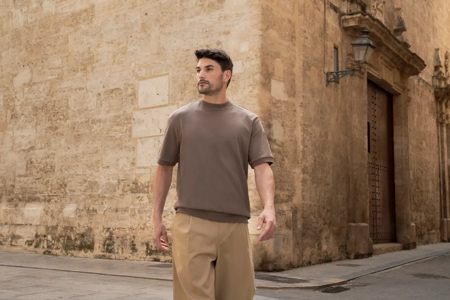 CLUB 24 Freedom Fit Tee - Mocha