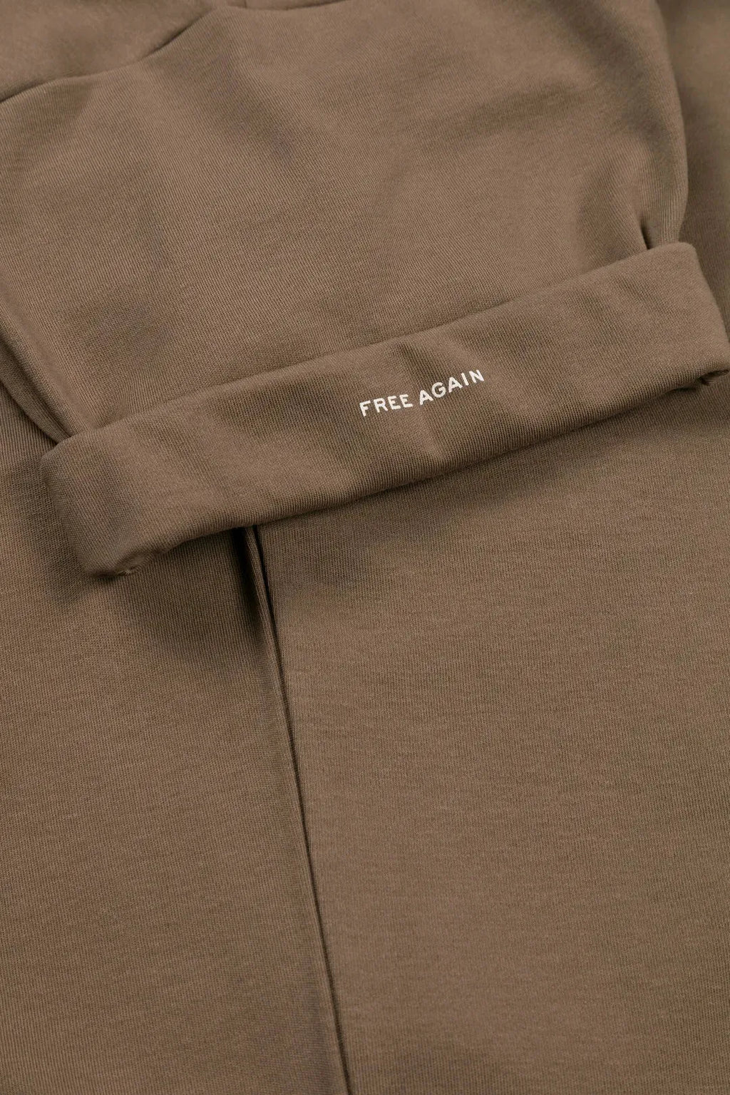 CLUB 24 Freedom Fit Tee - Mocha