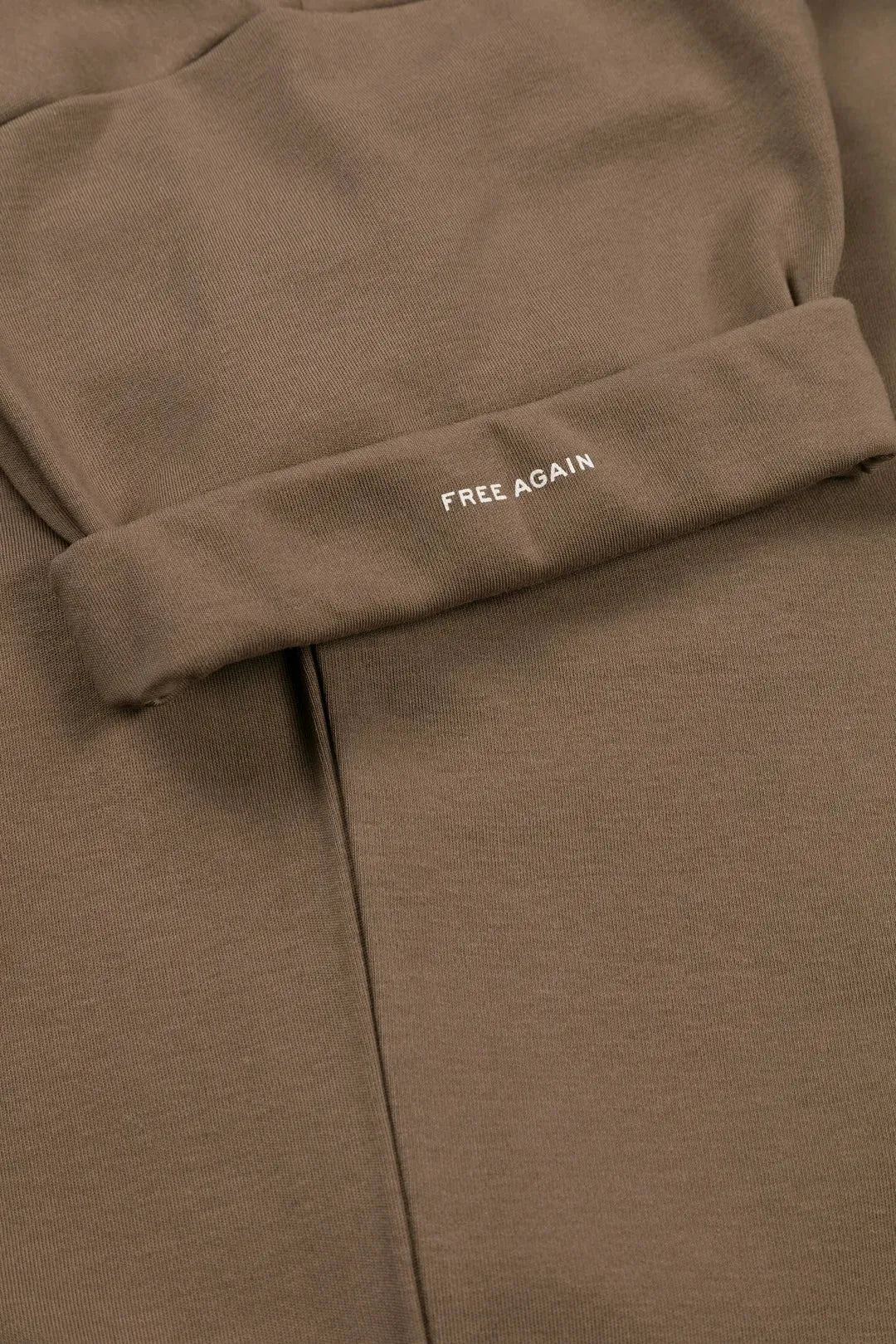 CLUB 24 Freedom Fit Tee - Mocha