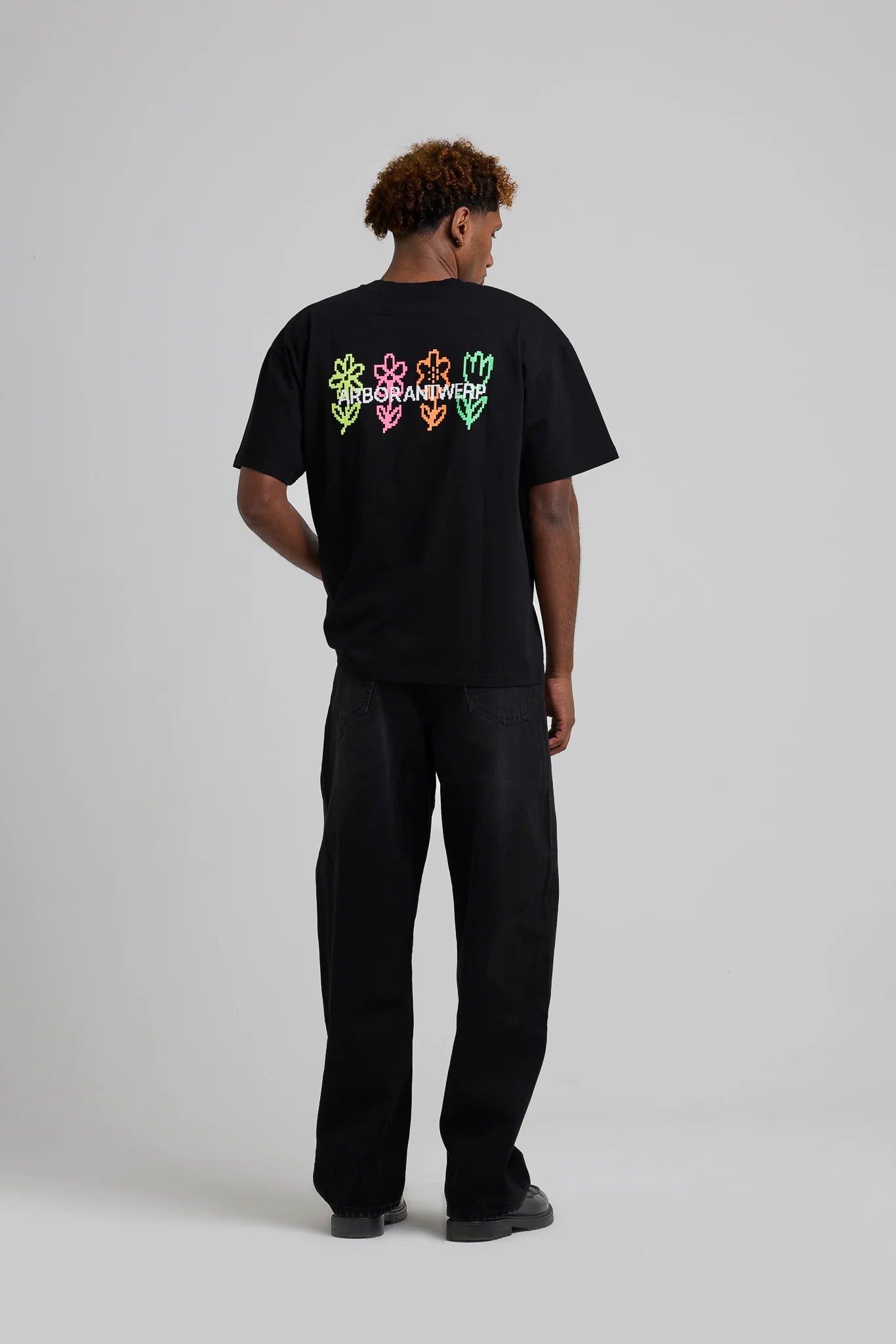 ARBOR ANTWERP Pixel Flower T-Shirt – Black