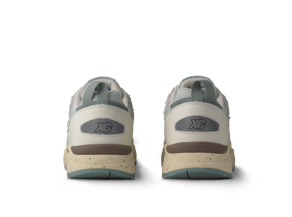 KARHU Fusion XC – Icicle / Wrought Iron