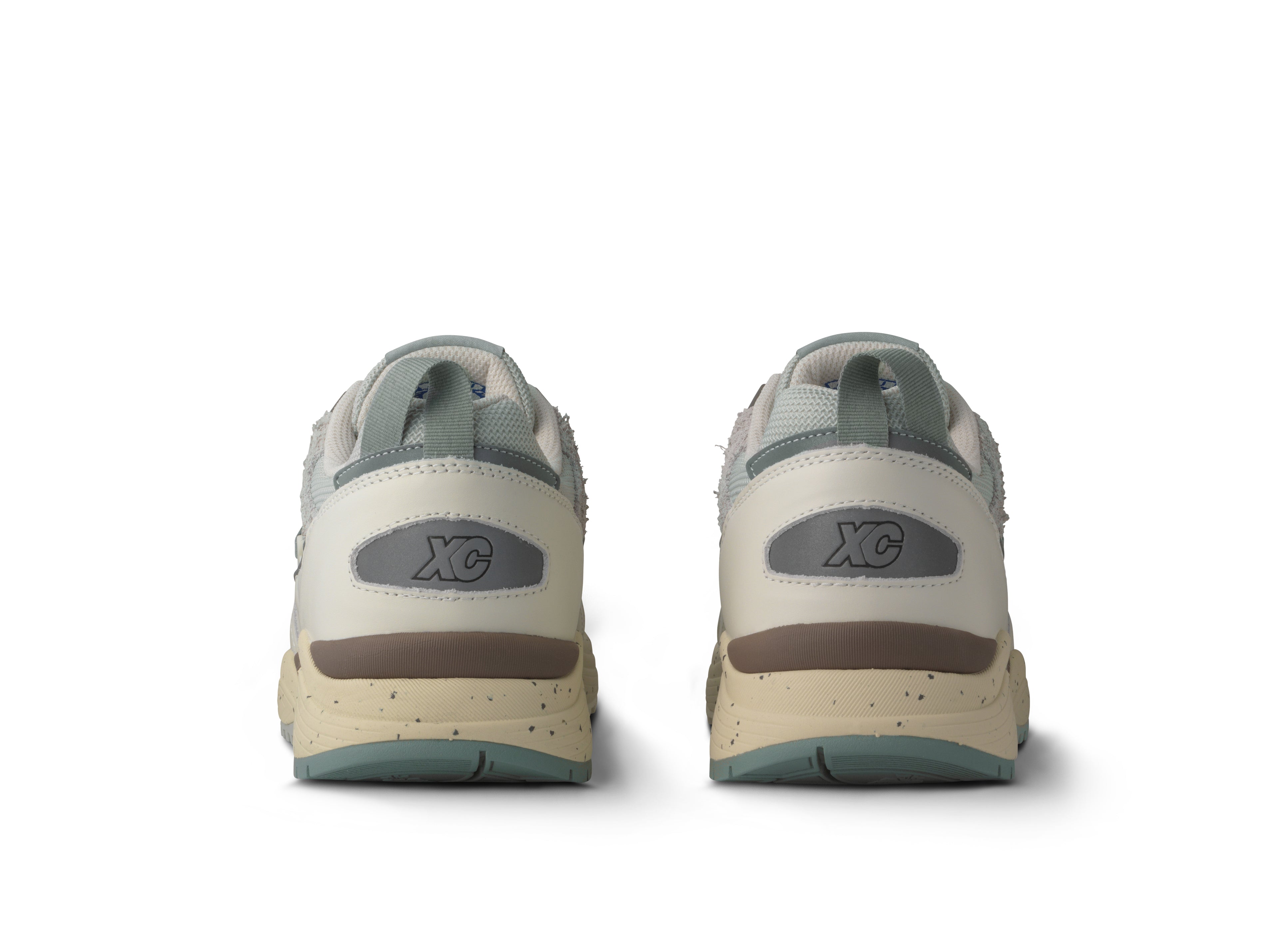 KARHU Fusion XC – Icicle / Wrought Iron
