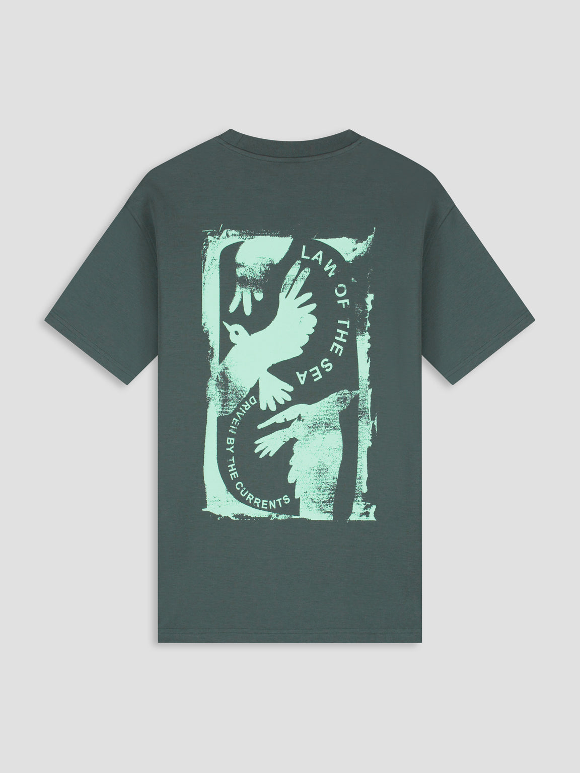 Law of the Sea Migration Artwork T-Shirt – Urban Chic – afbeelding 2