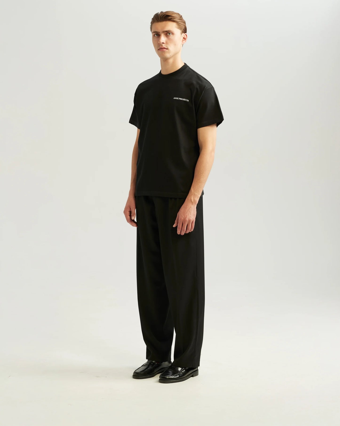 ANGE PROJECTS \ GLASS OF WINE TEE - BLACK